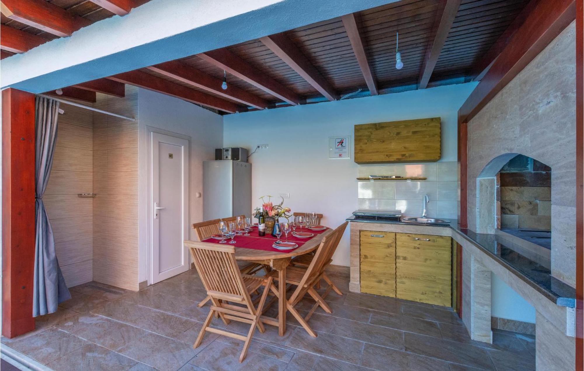 Nice Apartment In Plano With Kitchen Екстер'єр фото