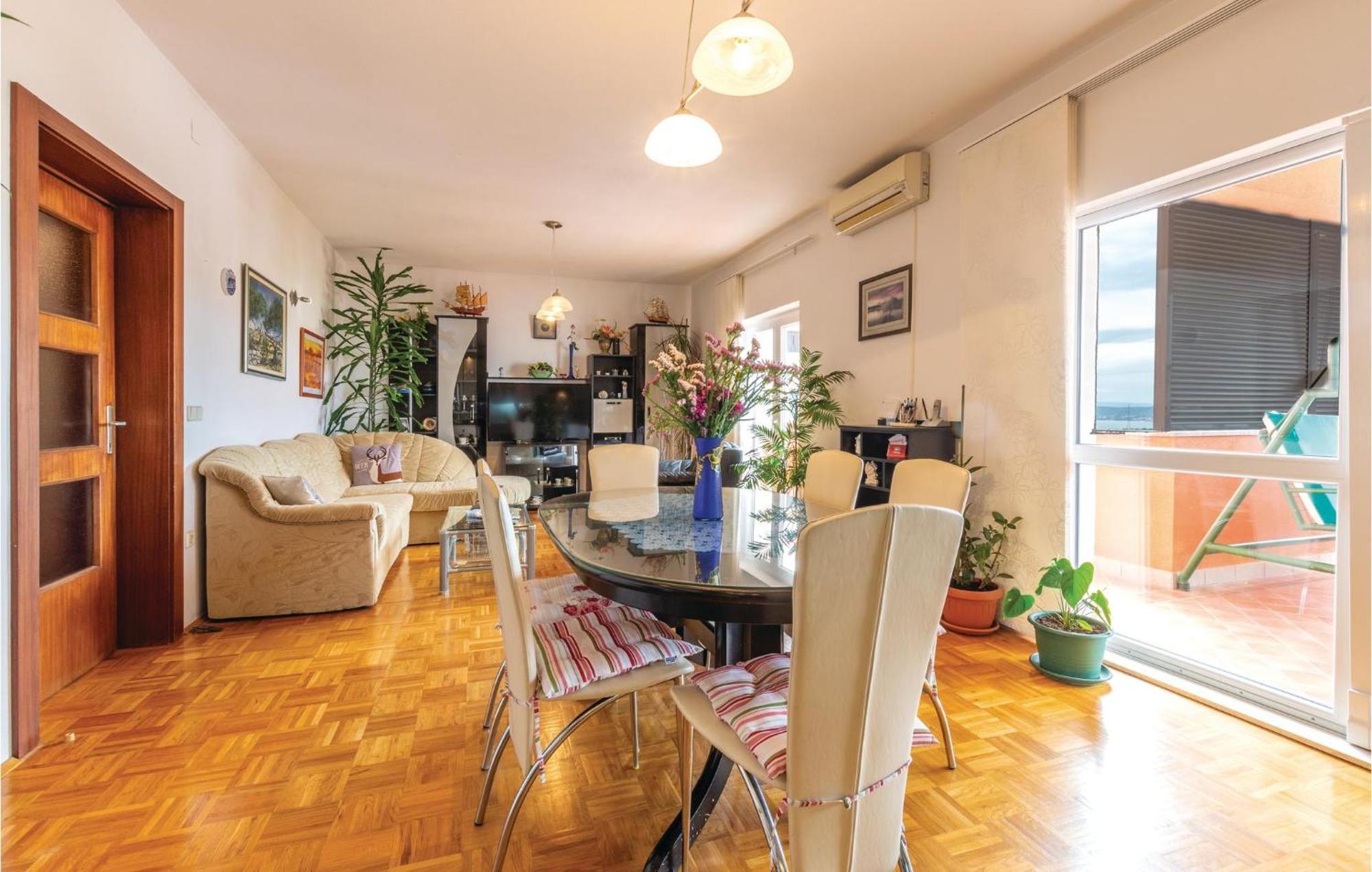 Nice Apartment In Plano With Kitchen Екстер'єр фото