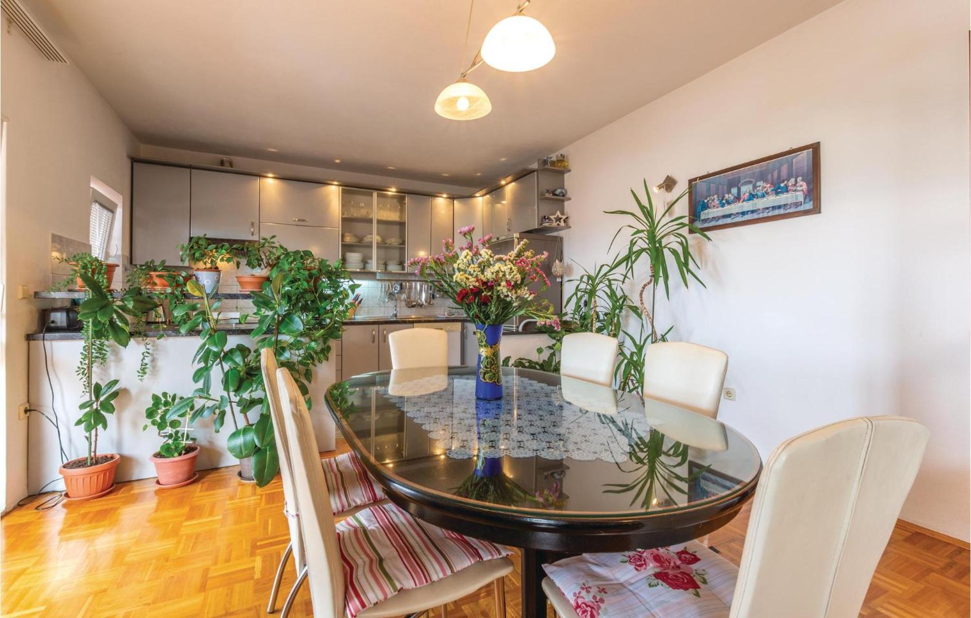 Nice Apartment In Plano With Kitchen Екстер'єр фото